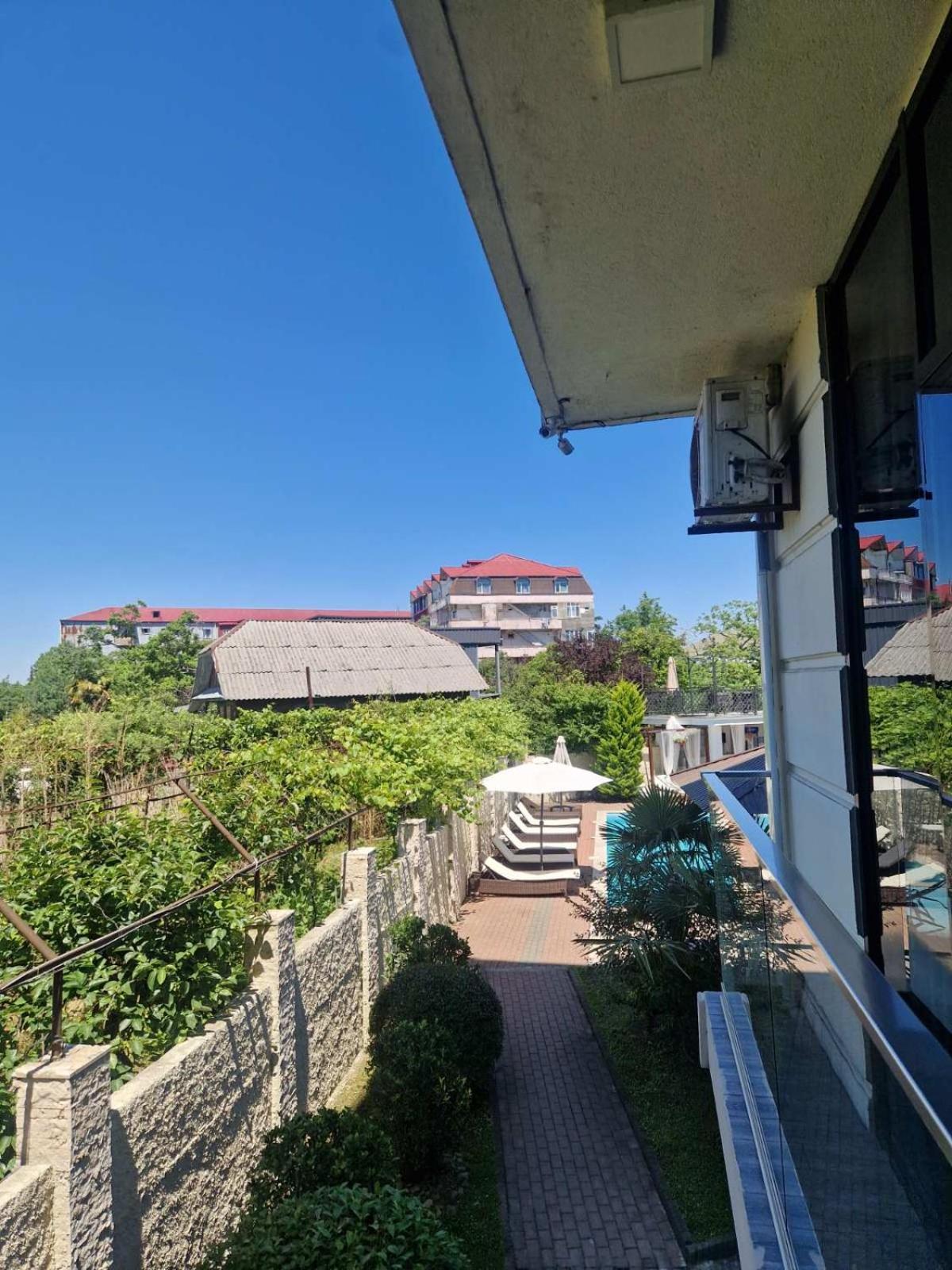 New House Kobuleti Hotel Exterior photo
